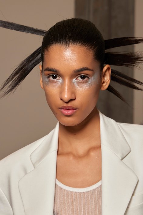 makijaż-wieczorowy-z-połyskiem-makijaż-wieczorowy-z-połyskiem-Andreadamo fsh S23 025