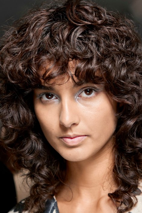 makijaż-wieczorowy-z-połyskiem-Ujoh bbt S23 014 (1)