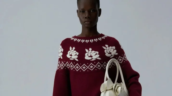 Świąteczne swetry, które zostaną na dłużej. 20 stylowych propozycji dla niej i dla niego