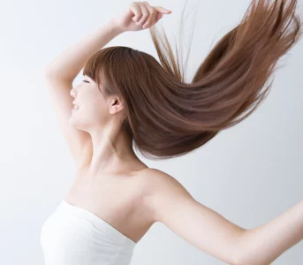 Świadoma pielęgnacja włosów? Zaczyna się tam, gdzie kończy się pośpiech