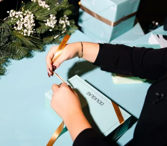 Jak podarować piękno? Douglas Christmas Pop-Up znbsp;selekcją prezentów dla miłośników świata beauty
