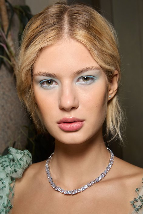 cool-toned-makeup-modny-makijaż-zima-2026-Beccaria bks S25 011