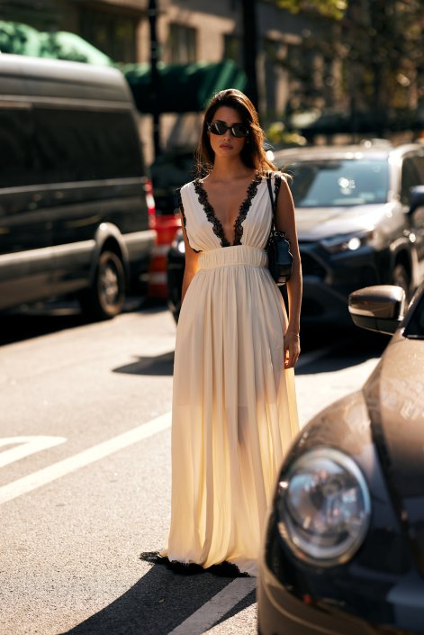 koronka-laced-up-trendy-moda-2026-New York str S26 1415