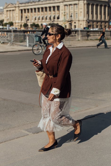 koronka-laced-up-trendy-moda-2026-Paris str S26 0679