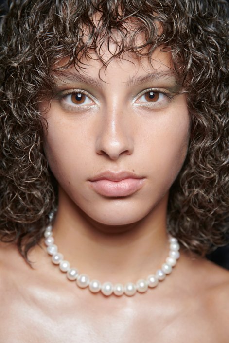 makijaż-w-wersji-soft-inspiracje-Viktor e Rolf HC bks F23 029