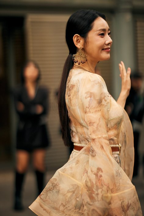 ubrania-i-dodatki-z-2016-ktore-wrociły-do-mody-w-2026Paris str S26 2795