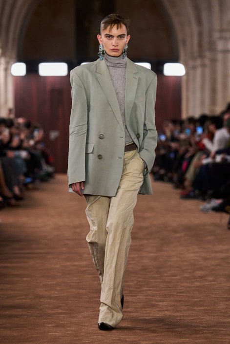 khaki-coded-trend-2026-Acne S26 011