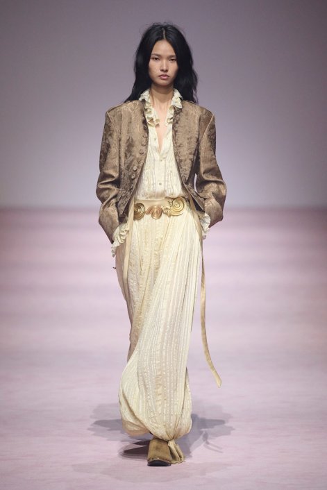 harem-pants-trendy-moda-wiosna-lato-2026-Xu Zhi PO S26 002