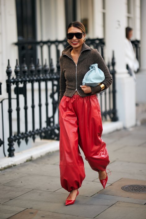 harem-pants-trendy-moda-wiosna-lato-2026-stylizacje-London str S26 1571