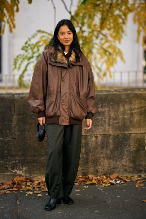 bomber-jacket-trendy-wiosna-lato-2026-jak-nosić-stylizacje-Paris str S26 3154