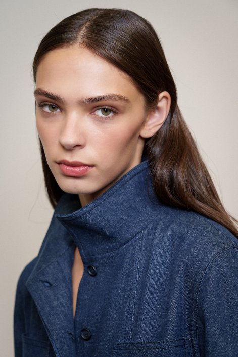 modny-makijaż-2026-trendy-z-pokazów-Akris bks S26 021