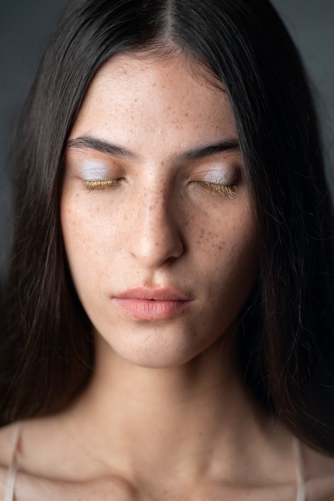 modny-makijaż-2026-trendy-z-pokazów-Ulla Johnson bks S26 006