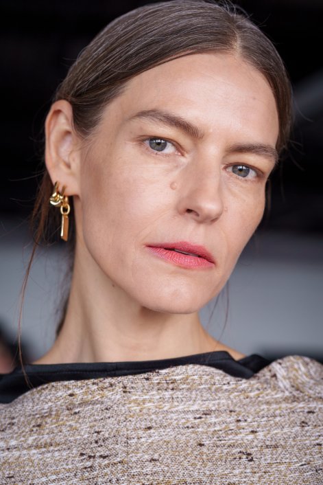 modny-makijaż-2026-trendy-z-pokazów-Tove bks S26 081