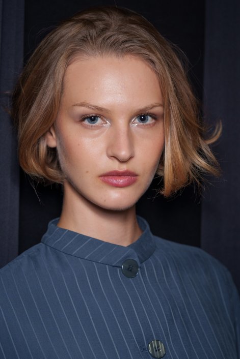 modny-makijaż-2026-trendy-z-pokazów-Emporio Armani bks S26 032