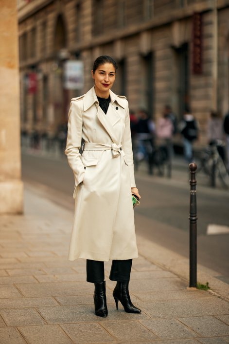 modne-trencze-wiosna-lato-2026-stylizacje-street-style-Paris str S26 0504