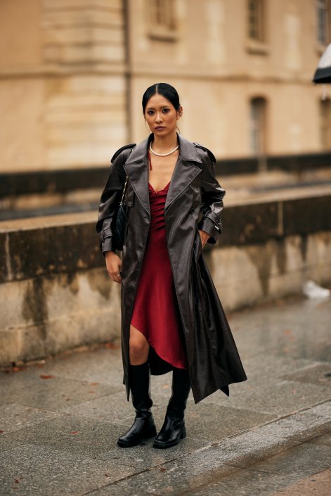 modne-trencze-wiosna-lato-2026-stylizacje-street-style-Paris str S26 1490
