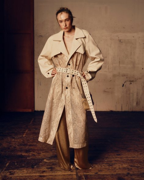 modne-trencze-wiosna-lato-2026-trendy-pokazy-mody-Saint Sernin PO S26 015