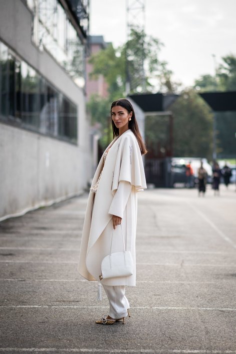 cloud-dancer-kolor-pantone-2026-modne-stylizacje-Milano str S26 1294