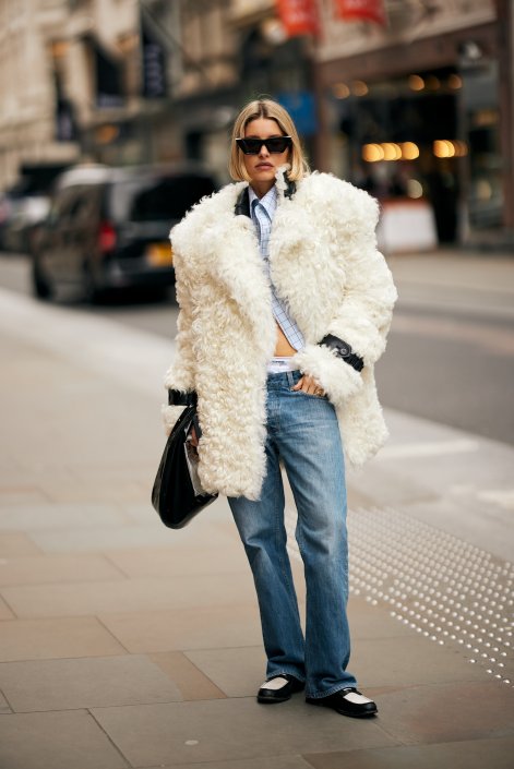 cloud-dancer-kolor-pantone-2026-modne-stylizacje-London str F25 1067