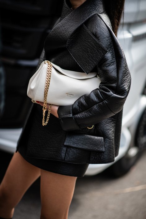 cloud-dancer-kolor-pantone-2026-modne-stylizacje-Milano str S26 1337