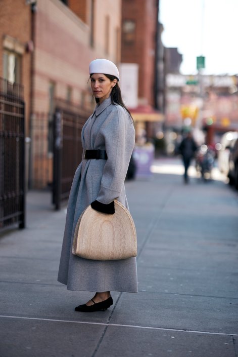 cloud-dancer-kolor-pantone-2026-modne-stylizacje-New York str F24 0086