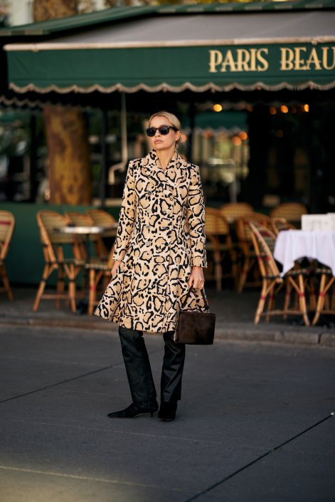 paryski-tydzien-mody-street-style-modne-stylizacje-wiosna-lato-2026-Paris str S26 0366