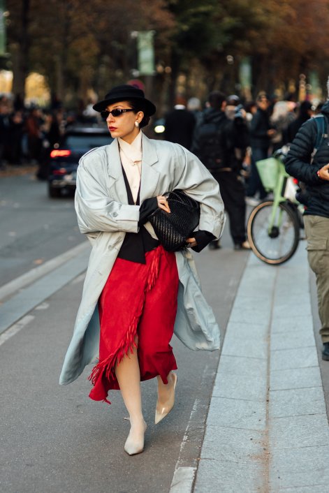 paryski-tydzien-mody-street-style-modne-stylizacje-wiosna-lato-2026-Paris str S26 2165
