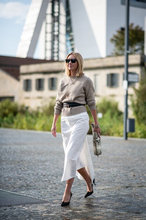 pasek-XL-modny-dodatek-trendy-wiosna-lato-2026-stylizacje-Milano str S26 2374