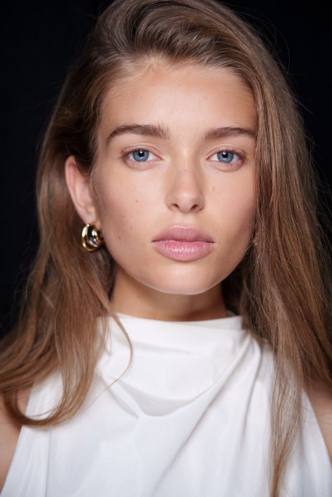 modne-kolory-ust-trendy-wiosna-lato-2026-Altuzarra bks S26 032