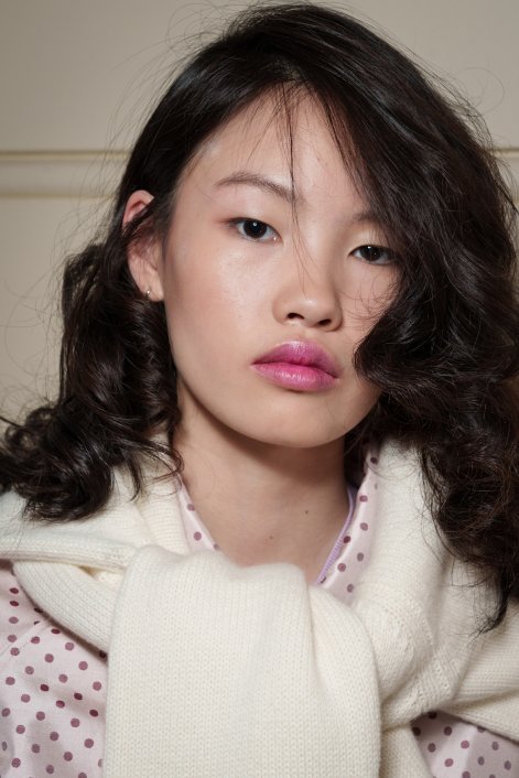 modne-kolory-ust-trendy-wiosna-lato-2026-Mithridate bks S26 012