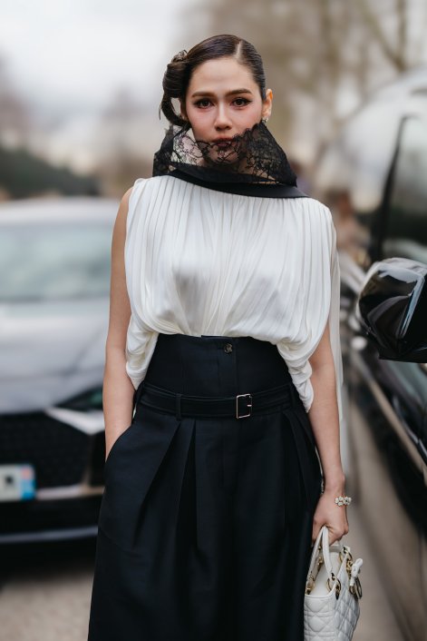 fryzury z tygodnia mody w Paryżu 6