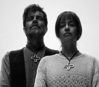 Jak grupa może zniszczyć jednostkę? Terapeutka o&nbsp;mechanizmach działania sekty w&nbsp;serialu „Niebo”