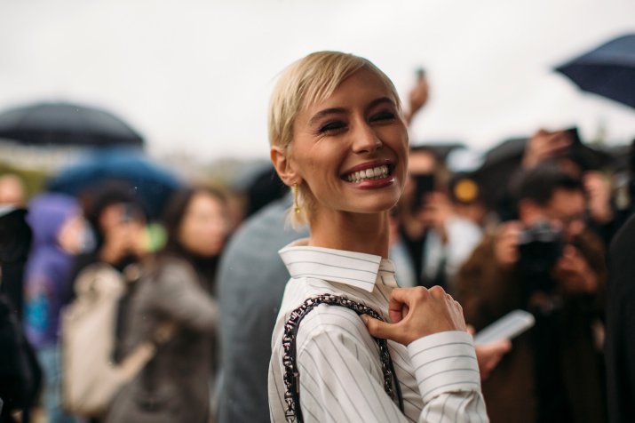 modne grzywki 2026 5