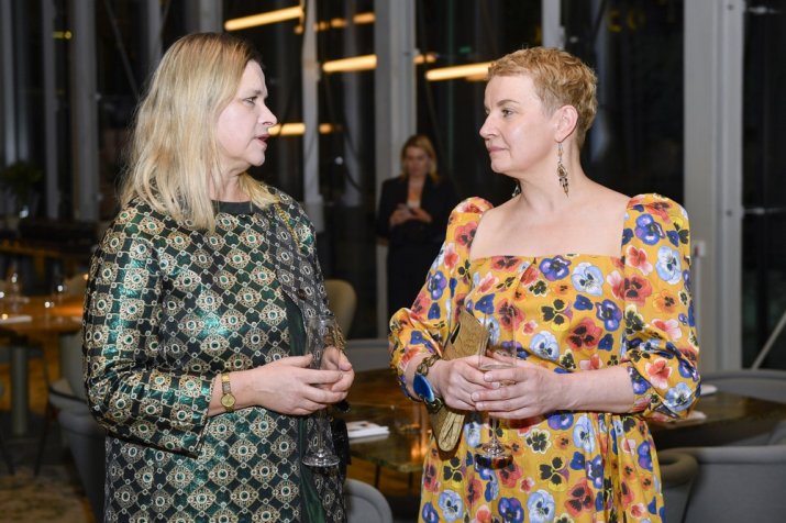 akpa20260205_sreb_jablka_pani_mp_9607_low