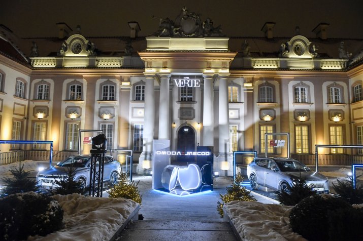 akpa20260205_sreb_jablka_pani_mp_9478