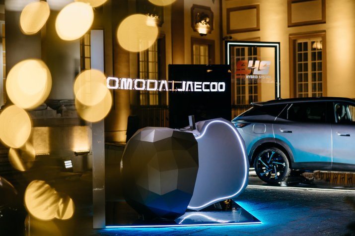 OOOMm9d8-056c-4f7c-9b0d-55b1d1ef486e