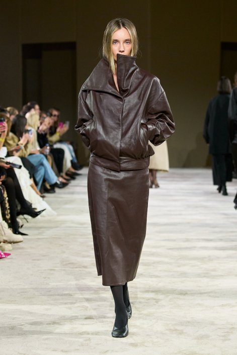 skórzane-spódnice-trend-wiosna-lato-2026Milkanova S26 035