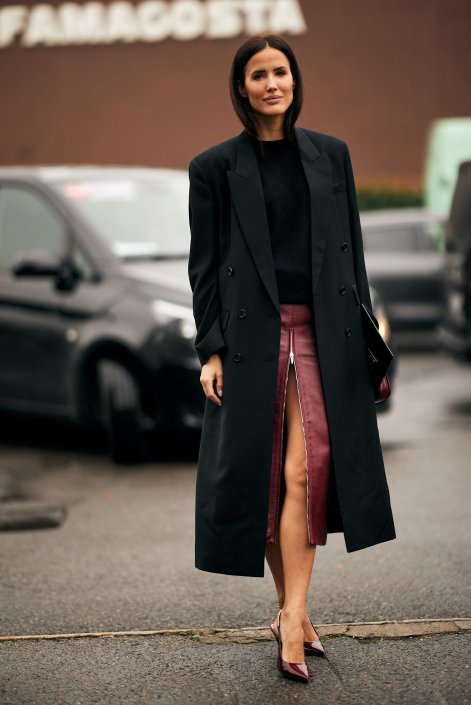 skórzane-spódnice-trend-wiosna-lato-2026-modne-stylizacje-Milano str F25 0169