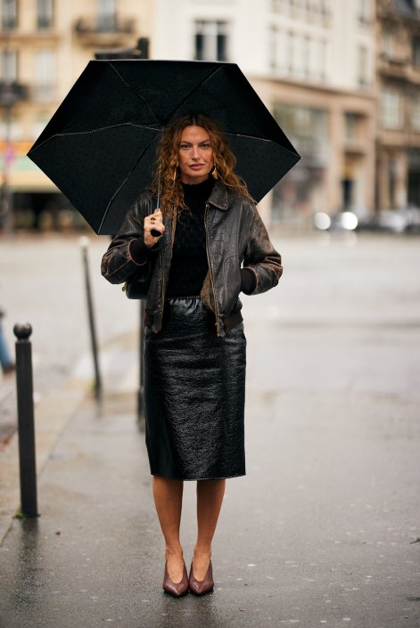 skórzane-spódnice-trend-wiosna-lato-2026-Paris str S25 1377