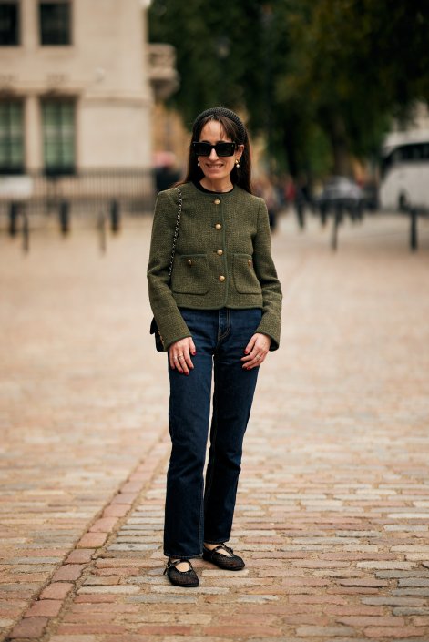 jeansy-z-prostą-nogawką-trendy-wiosna-lato-2026-London str S26 0714