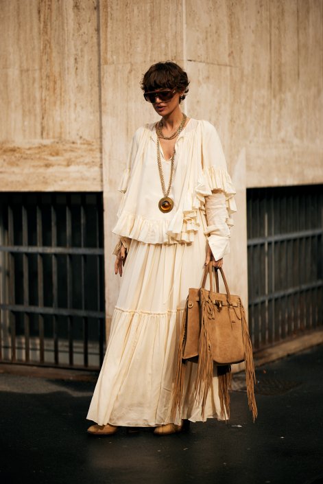 frędzle-trendy-wiosna-lato-2026-stylizacje-Milano str S26 2132