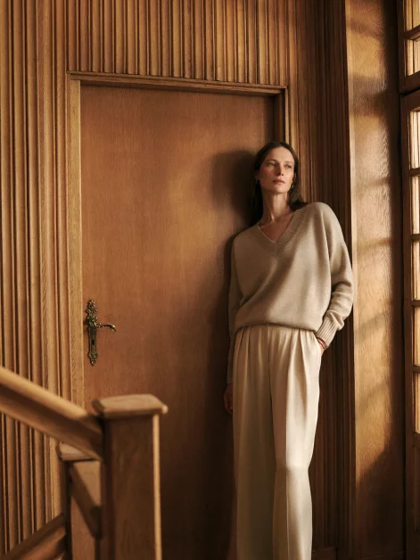 MINOU_kaszmirowy_serek_chlodny_bez_A