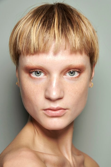 kolorowe-powieki-modny-makijaż-oczu-wiosna-lato-2026-Missoni bbt F22 012