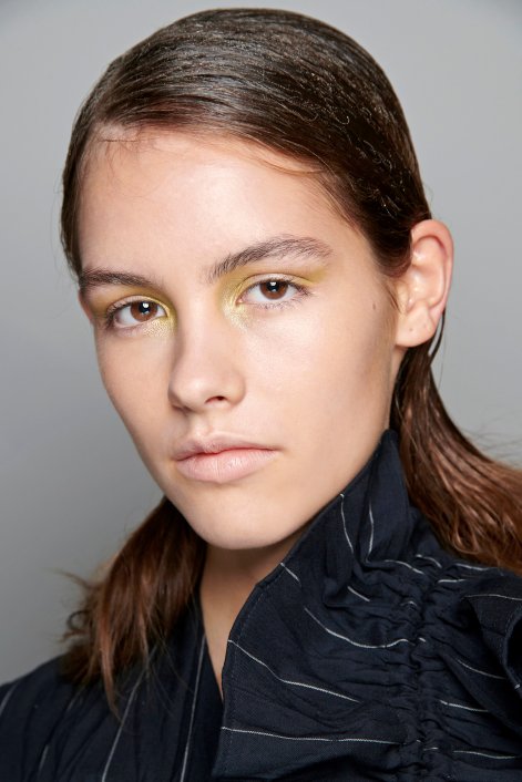 kolorowe-powieki-modny-makijaż-oczu-wiosna-lato-2026-Ujoh bbt S23 041