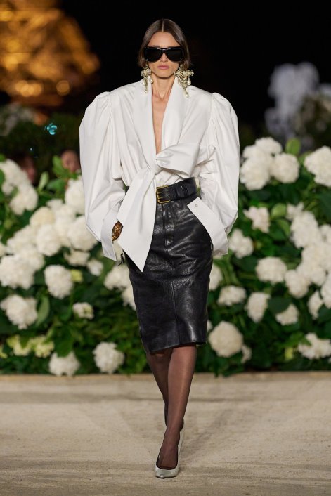 power-dressing-trendy-wiosna-lato-2026-Saint Laurent S26 013