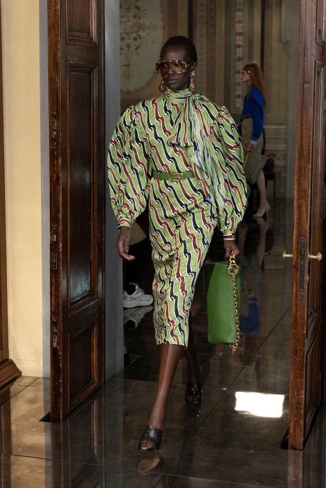 power-dressing-trendy-wiosna-lato-2026-Gucci Resort PO S26 011