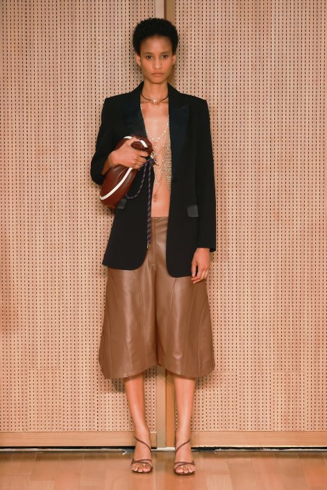 bermudy-trendy-wiosna-lato-2026-Lilly Sarti S26 077