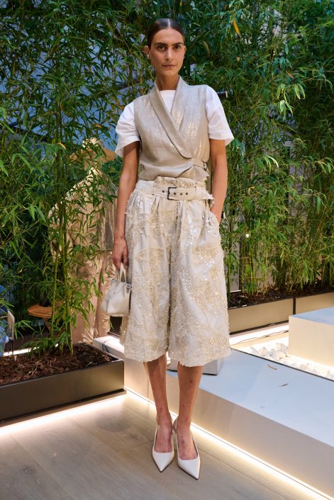 bermudy-trendy-wiosna-lato-2026-Brunello Cucinelli prs S26 037