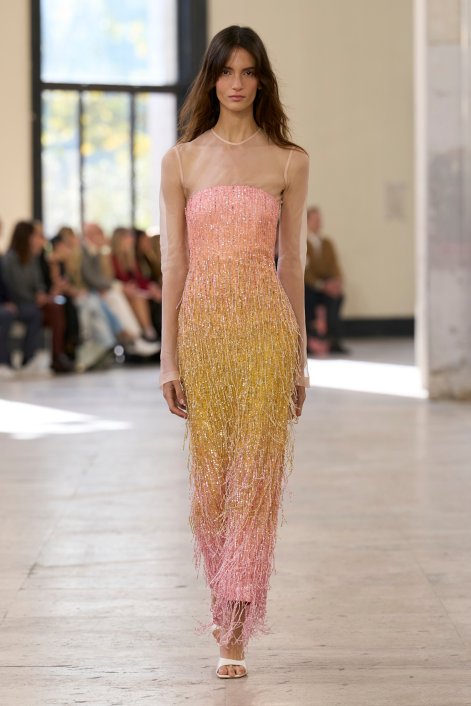 sukienki-bodycon-trendy-wiosna-lato-2026-Aje S26 034