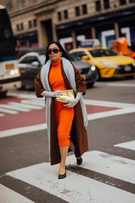 sukienki-bodycon-trendy-wiosna-lato-2026-stylizacje-New York str F24 0347